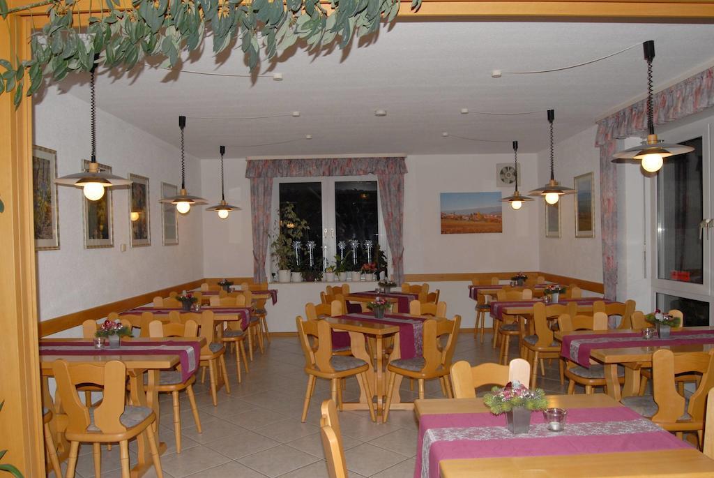 Gaestehaus Kleine Kalmit Landau in der Pfalz Esterno foto